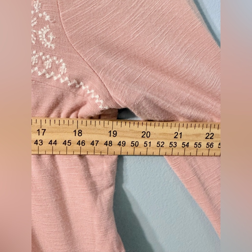 Anthropologie Meadow Rue Blush Pink Bell Sleeve Embroidered Blouse Top Size XS - Picture 11 of 13